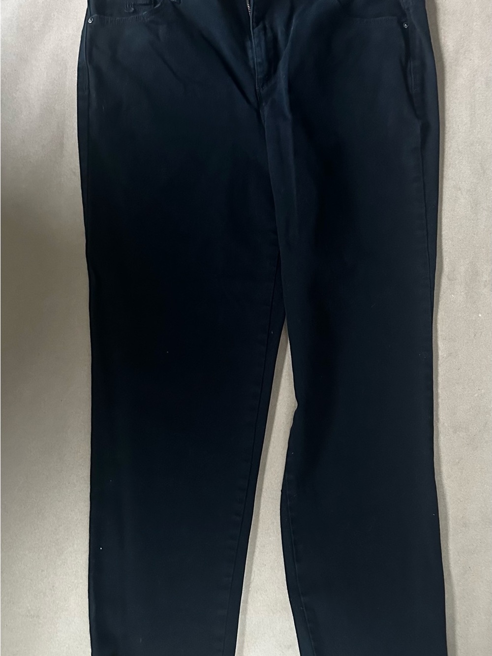 Gloria Vanderbilt Black Straight Leg Jeans - Picture 2 of 2
